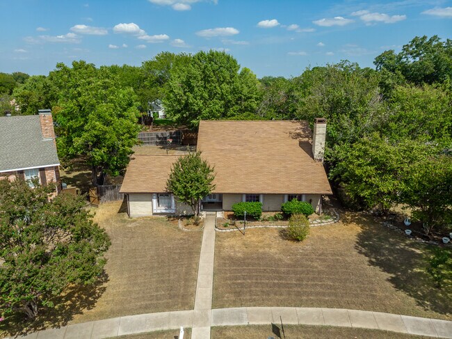 Building Photo - 25 Grant Cir
