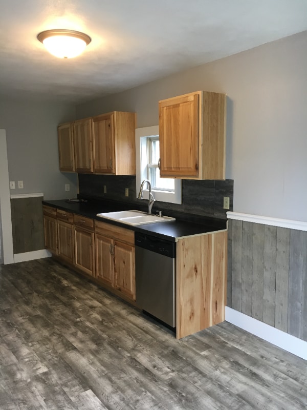 Building Photo - 2524 17th St S