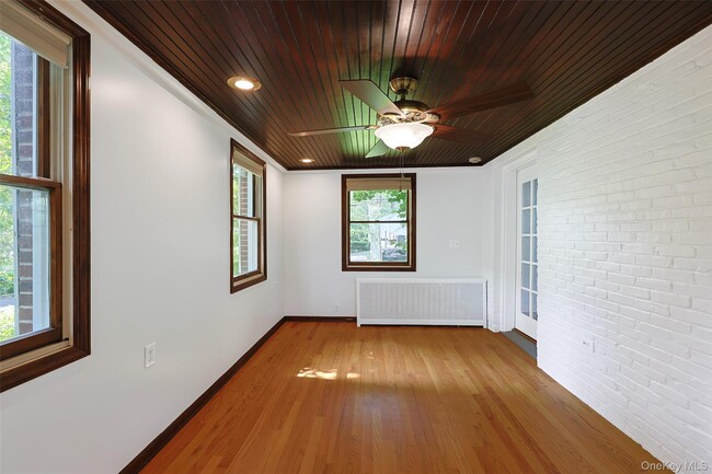 Building Photo - 280 Park Ave