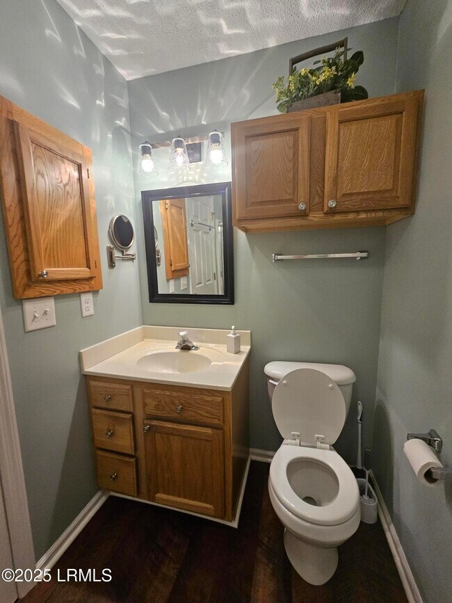 Building Photo - 1105 13th St