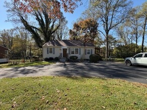 Building Photo - Move in special! First month rent is half off with approved application! 6 month lease option!