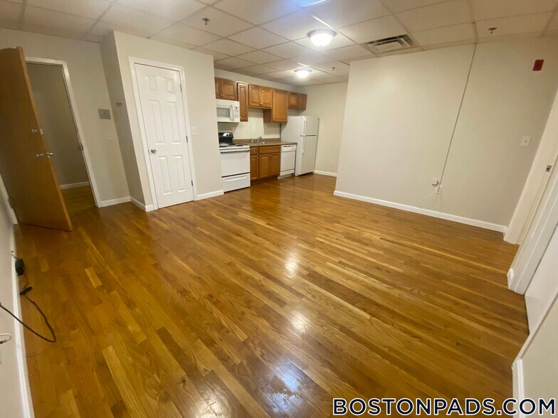 Building Photo - 22 High St