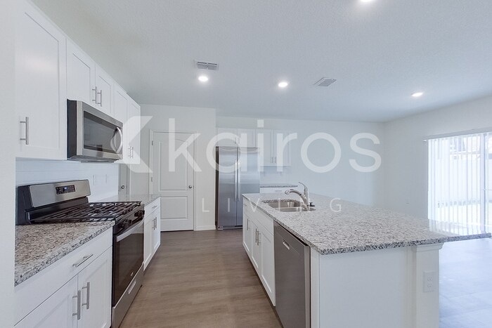 Building Photo - 32045 Katelin Cir
