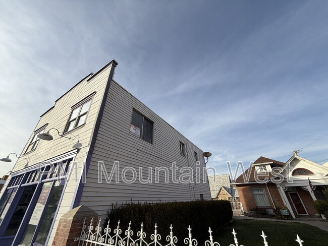 Building Photo - 9068 Main St