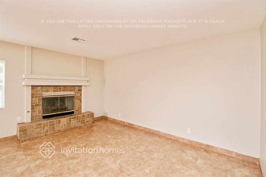 Building Photo - 1628 Sun Canyon Ct
