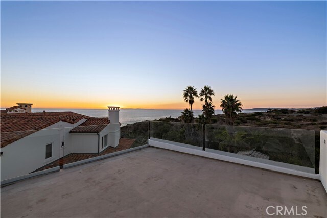 Building Photo - 3811 Vista Blanca