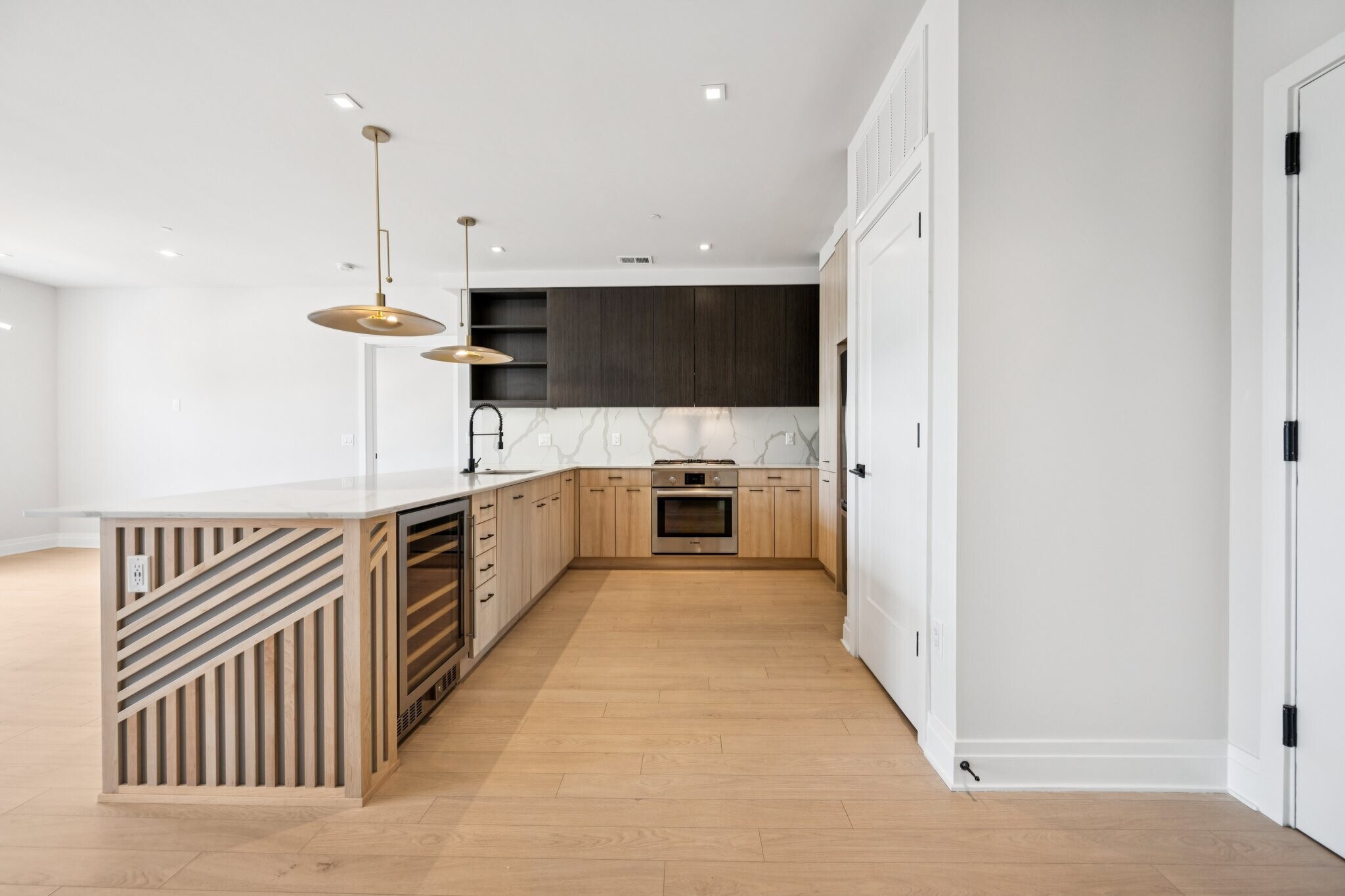 Building Photo - 900 11th St SE