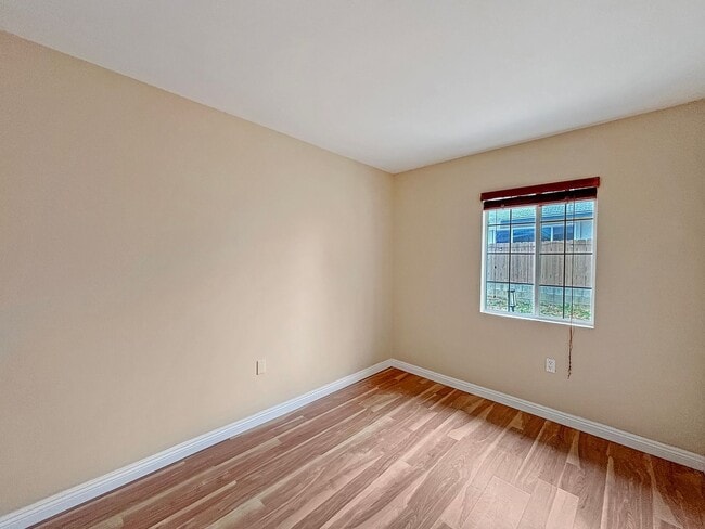 Building Photo - Beautiful 2BD/1BA Home in Clairemont W/ W/...