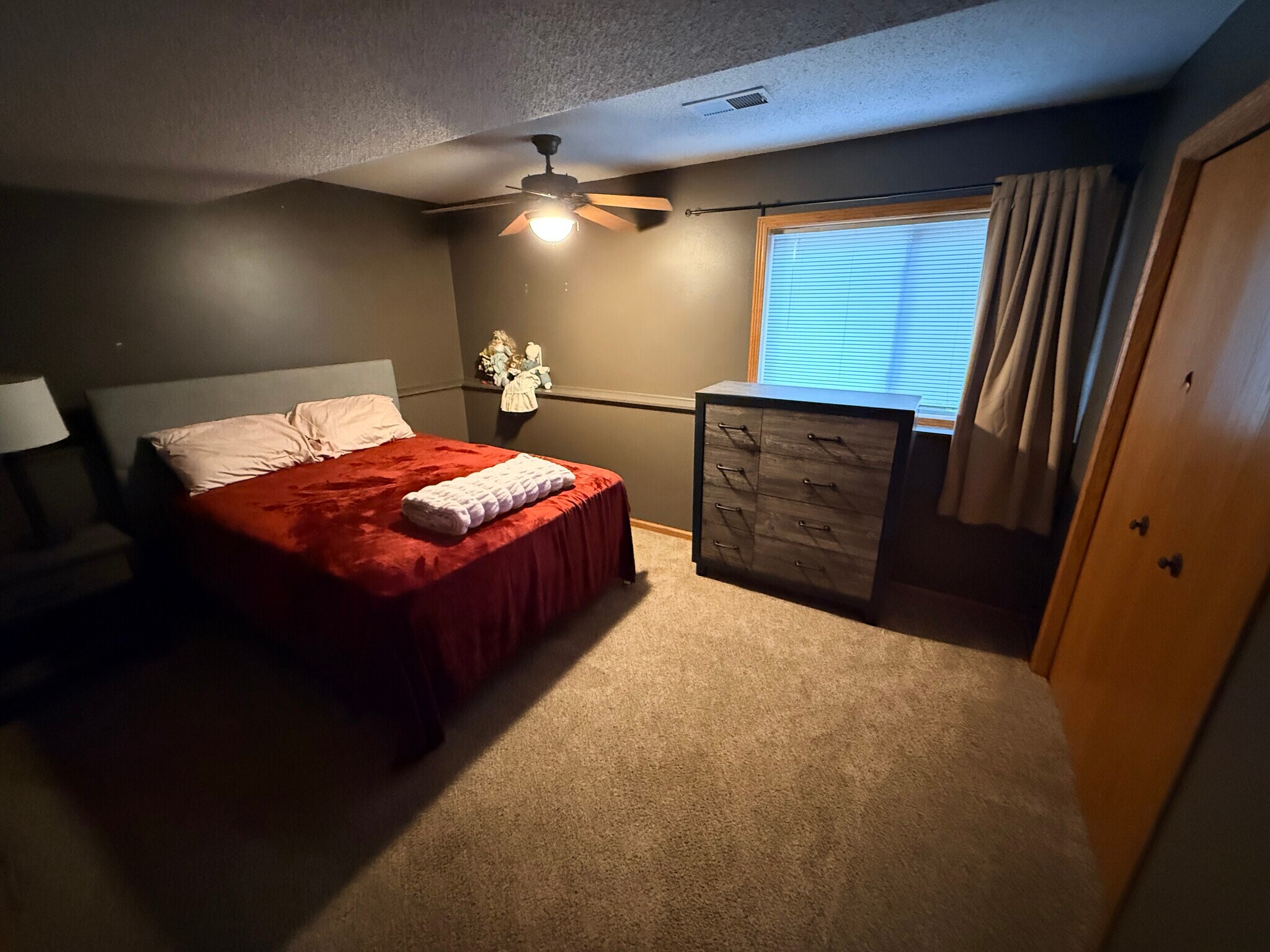 Building Photo - 602 5th Ave S