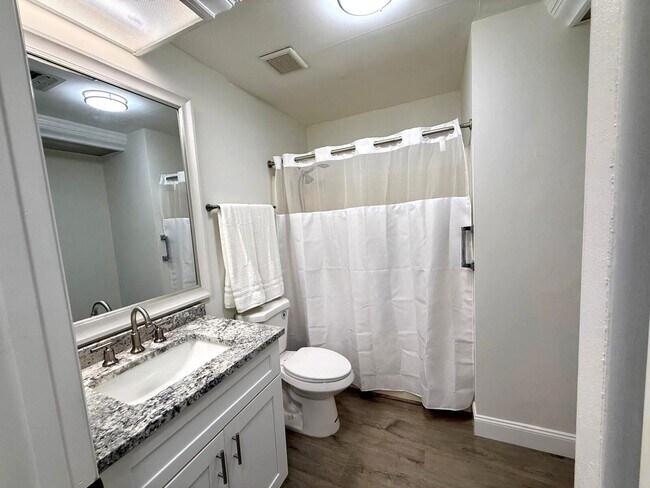 Building Photo - 14526 Paradise Trail