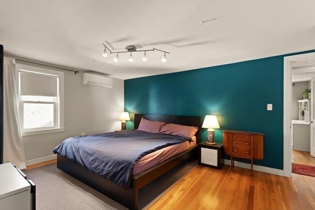 Building Photo - 12 Headland Way