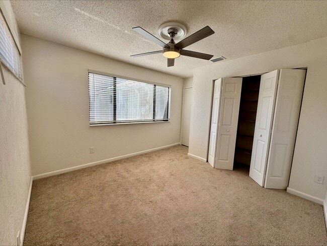 Building Photo - Beautiful 3 Bedroom 3 Bath home $2275