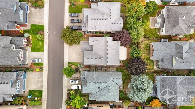 Building Photo - 2903 NE 184th Ave
