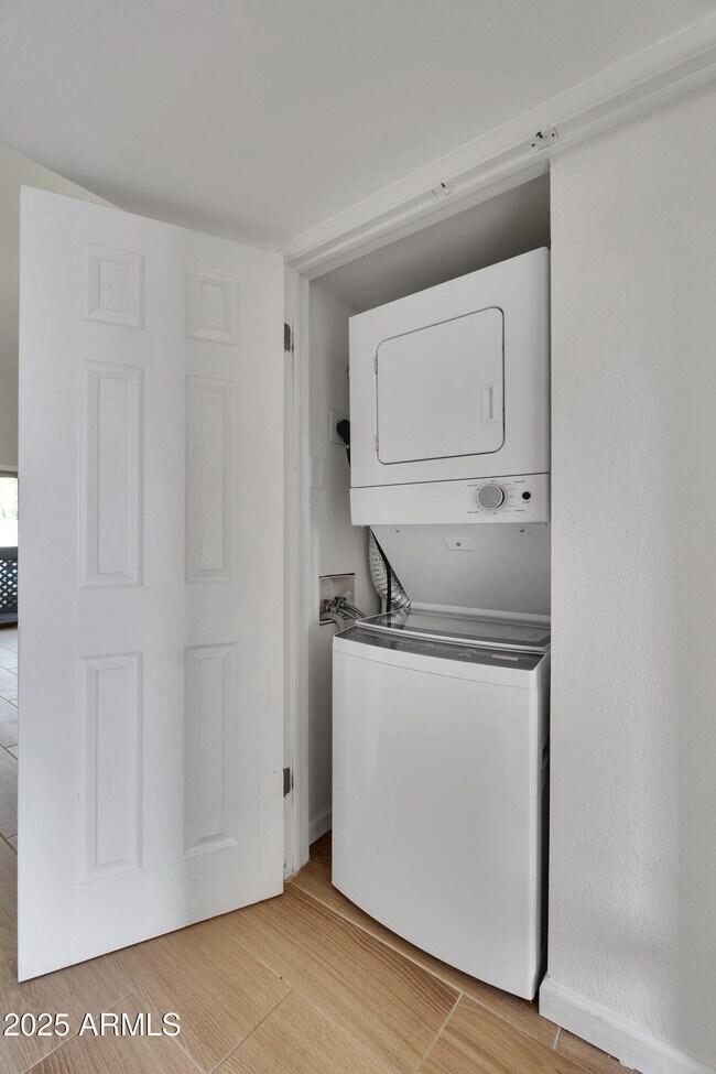 Building Photo - 3500 Hayden Rd