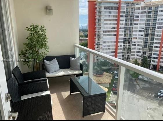 Building Photo - 1301 NE Miami Gardens Dr