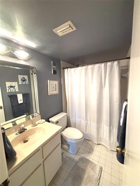 Building Photo - 2238 N Cypress Bend Dr