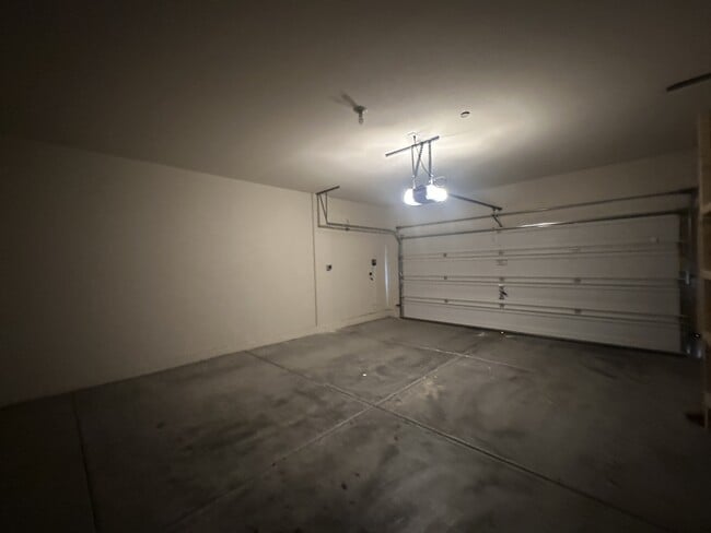 Building Photo - 8977 Melridge Rd