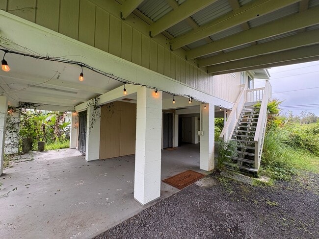 Building Photo - 345 Hoaka Rd