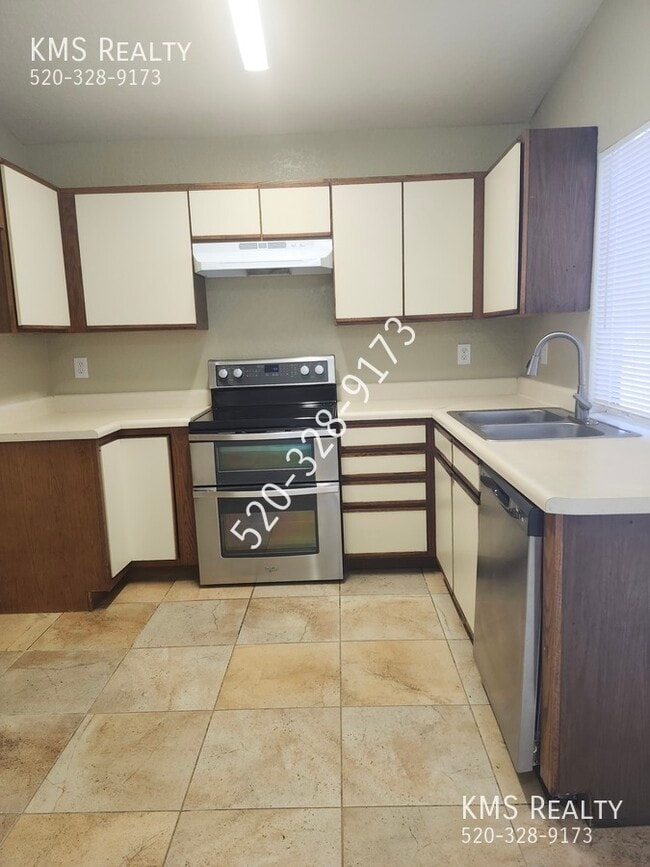 Building Photo - 5218 W Wood Owl Dr