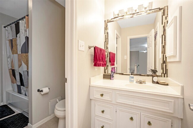Building Photo - 122 Crystal Reef Dr
