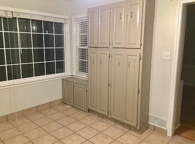 Building Photo - Coming Soon!