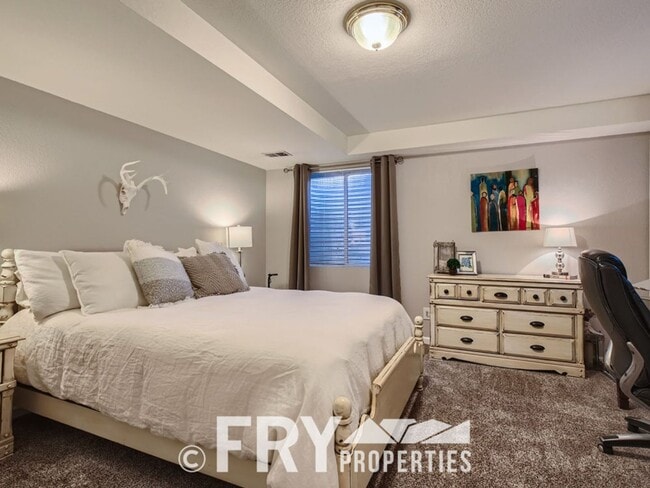 Building Photo - Beautiful Home Near Standley Lake