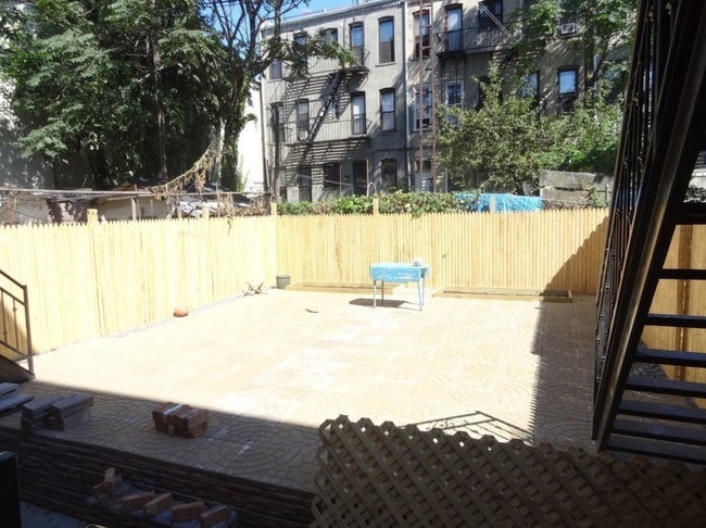 Floorplan - 208 STARR ST