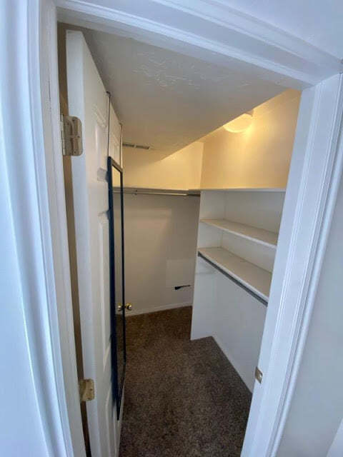 Building Photo - 472 E Center St