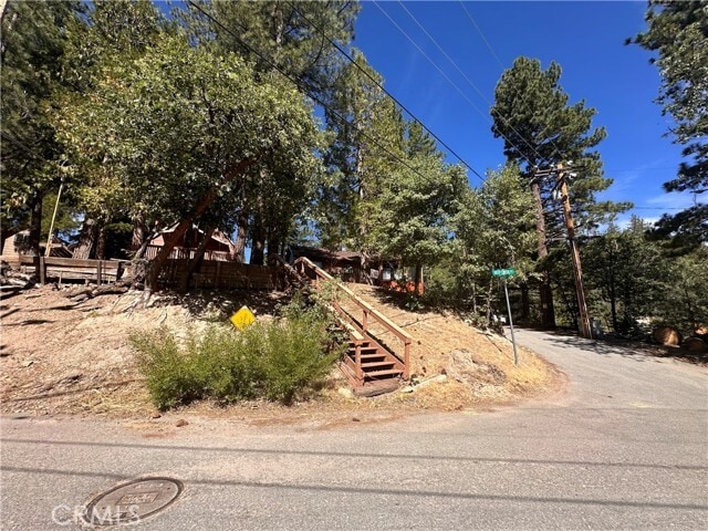 Building Photo - 2242 Deep Creek Dr