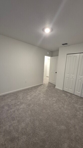 Building Photo - 6220 Botticella Blvd