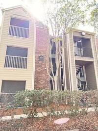 Building Photo - 5028 Park Central Dr