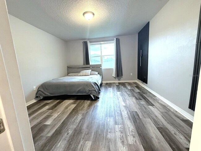 Building Photo - 706 Alta Vista Ct