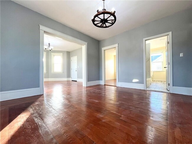 Building Photo - 105 Alverson Ave