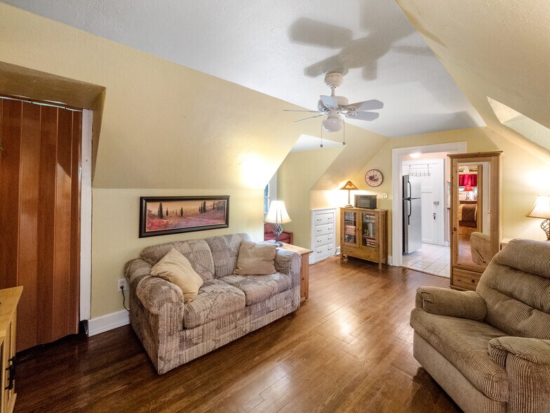 Building Photo - 1115 Eton Cross Rd