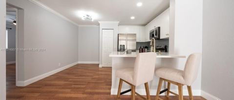 Building Photo - 11384 Royal Palm Blvd