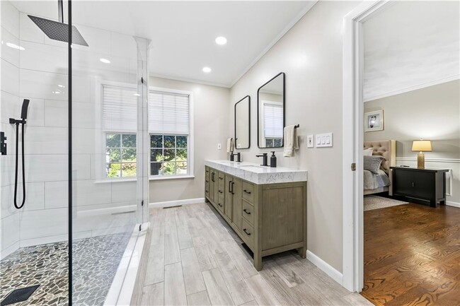 Building Photo - 9 Ridge Rd