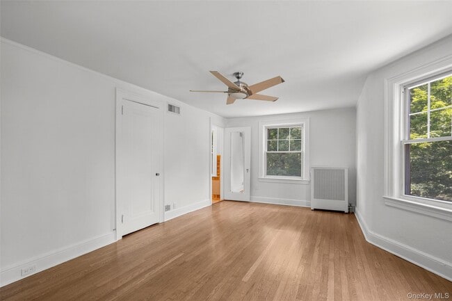 Building Photo - 121 Walworth Ave
