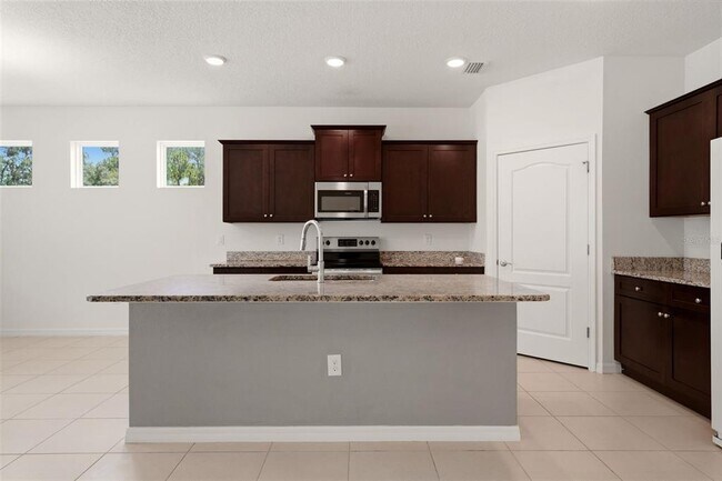 Building Photo - 13922 Woodbridge Terrace