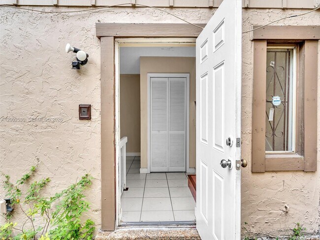 Building Photo - 5710 NW 21st St