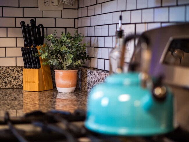 Building Photo - 3222 West Blvd