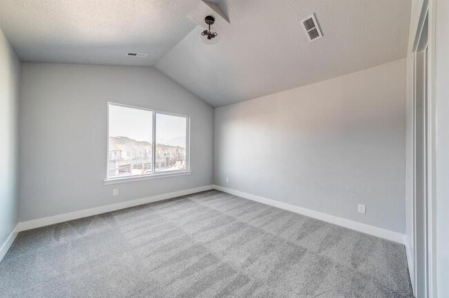 Building Photo - 13893 Little Rdg Ln