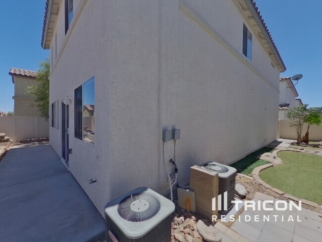 Building Photo - 11909 Fairfax Ridge St