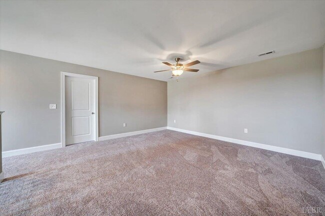 Building Photo - 1021 Lochwood Hl Dr