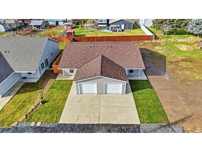 Building Photo - 610 N Earl St