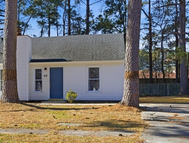 Building Photo - 2bed/1bath Duplex