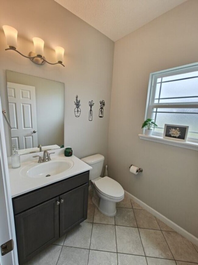 Building Photo - 4332 Foal Dr