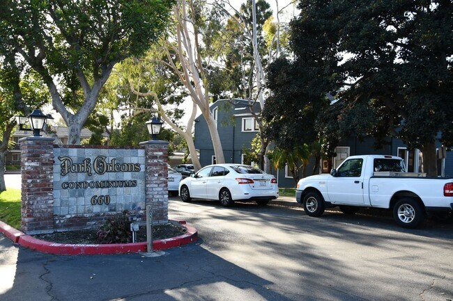 Building Photo - 660 S Glassell St
