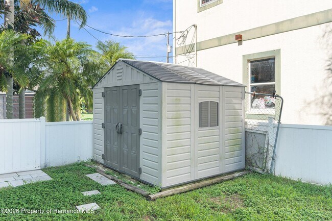 Building Photo - 7637 Hatteras Dr