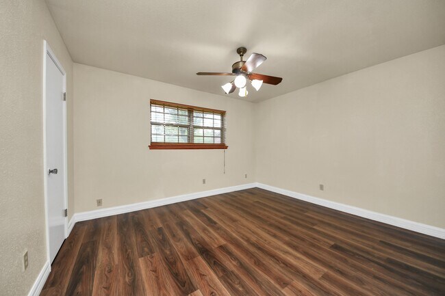 Building Photo - 8407 Kirchner Rd