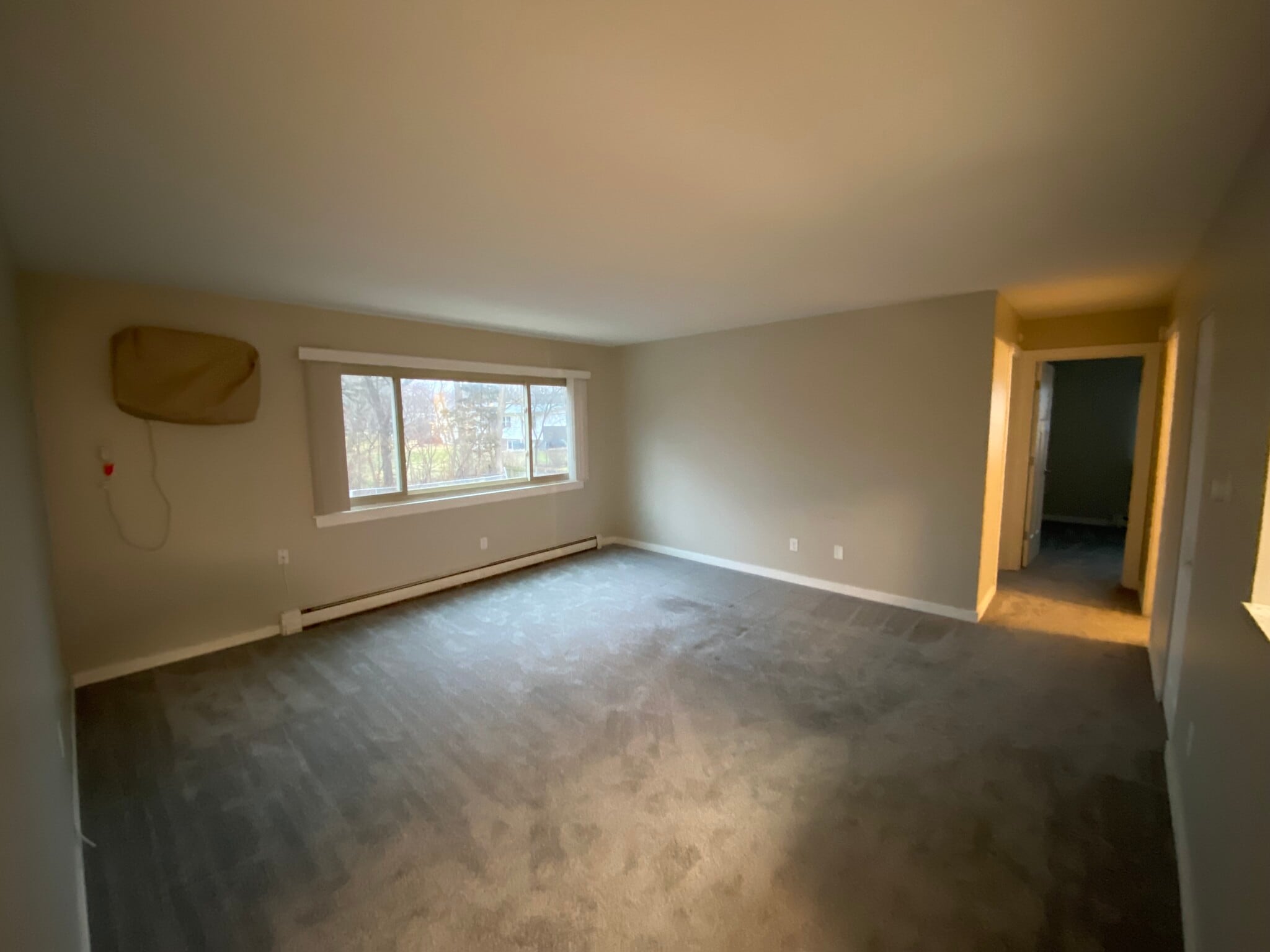 Building Photo - 125 Twin Oaks Dr